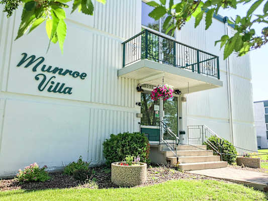 1025 Munroe Avenue property